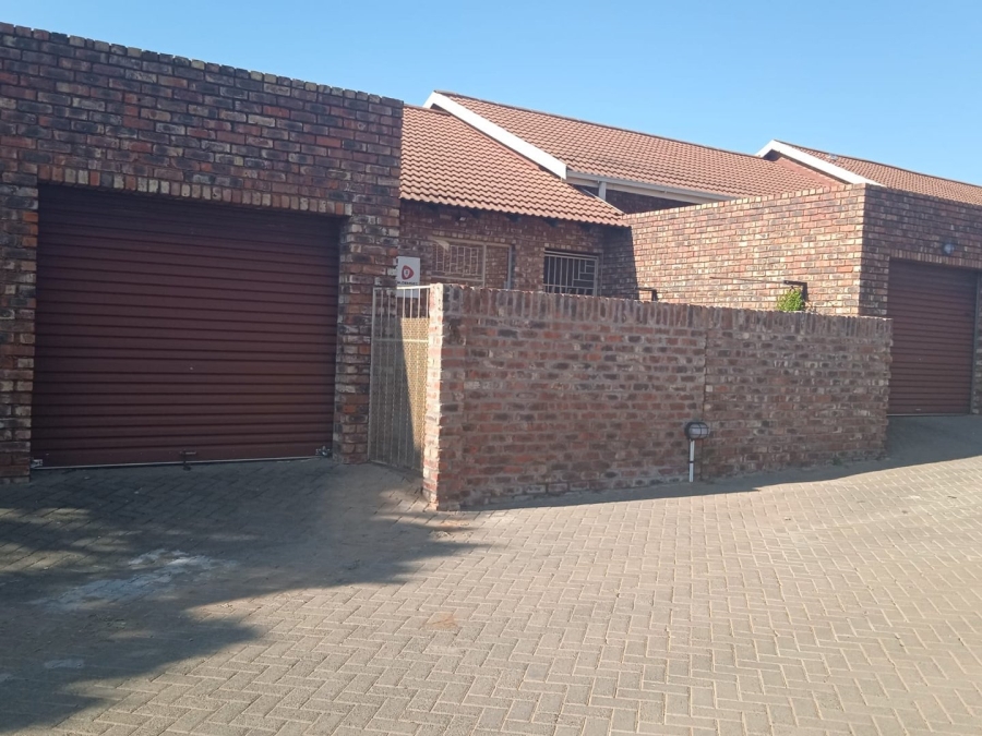 3 Bedroom Property for Sale in Uitsig Free State